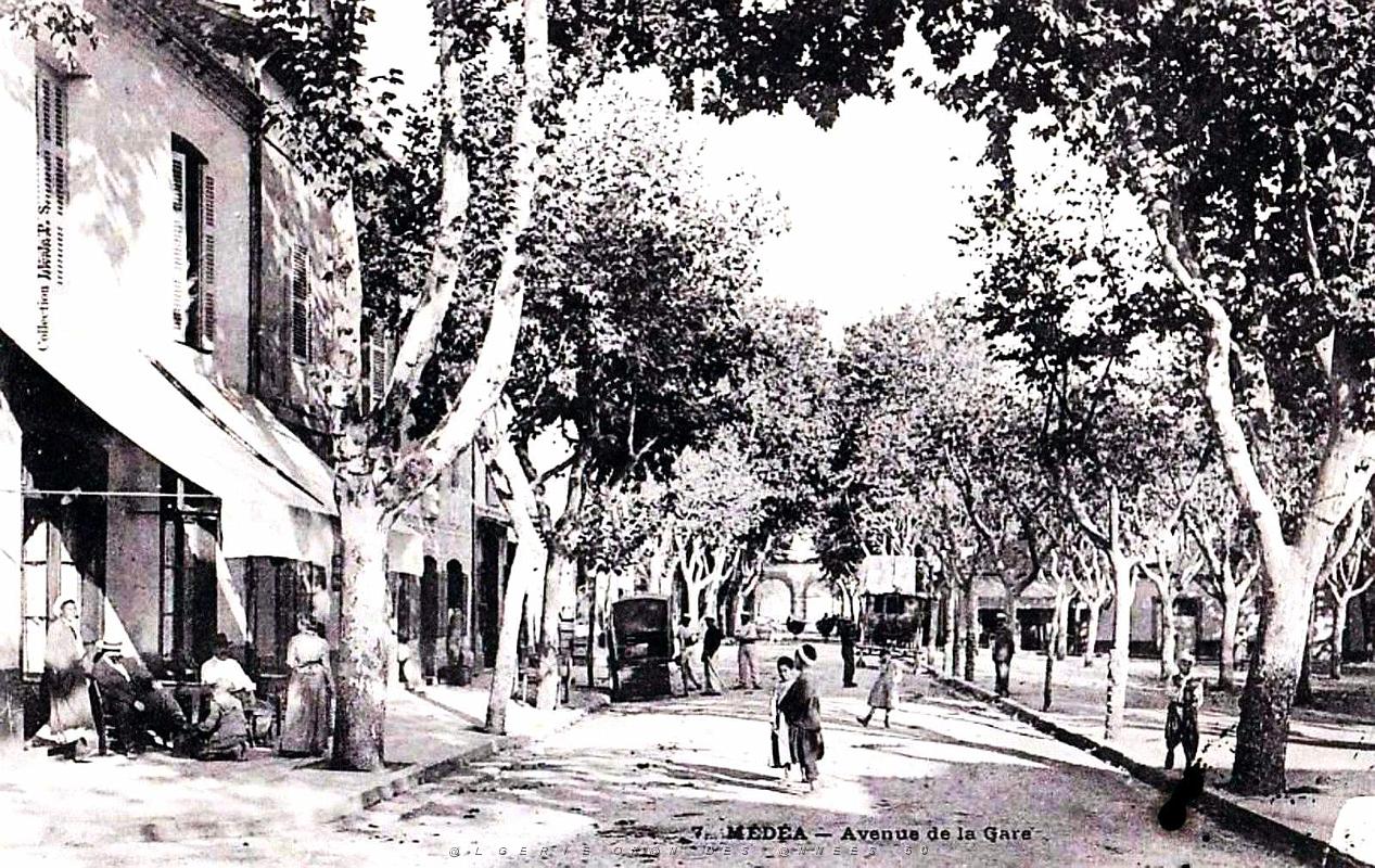 1739- Medea - Avenue de la Gare en 1906.jpg